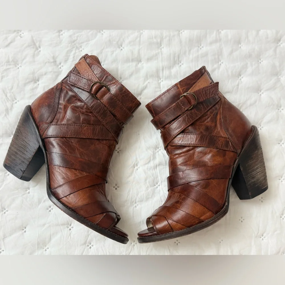 Freebird by Steven Joker Cognac Brown Leather Booties Open Toe Women’s Size 8